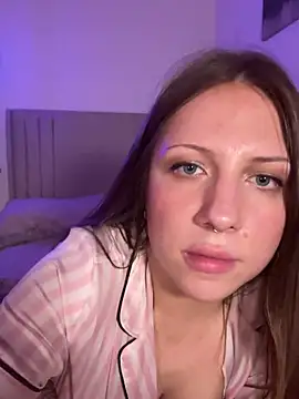 sashabunny (F young) - Put buttplugg 1x until 00.00