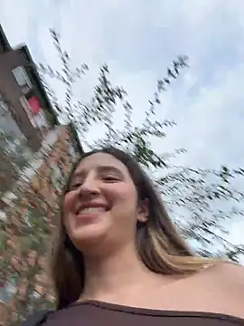 Taylor_Miah webcam