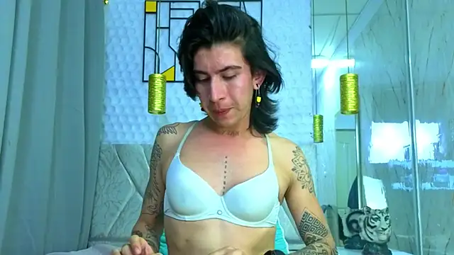 MissScarlett_ webcam