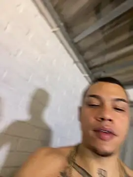 AlphaMasterXxx live cam