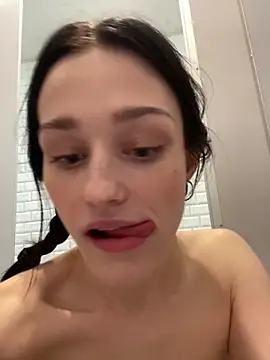 Mia_Mia_M webcam
