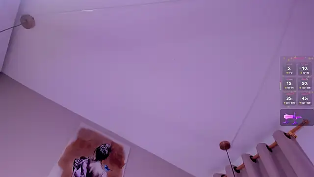 AlyssiaDanger webcam
