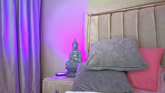 Esmeralda_Candy webcam