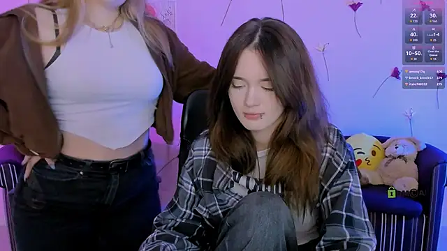 liana_kisses webcam