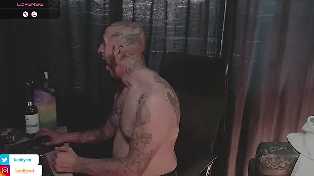 KenllyH webcam