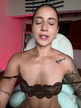 Ale_Lewis webcam