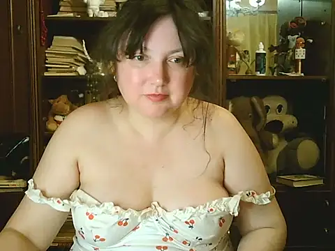 CarrieQPeach webcam