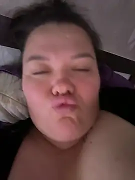 SunnyLeila2101 webcam