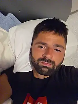 StraightSerb webcam