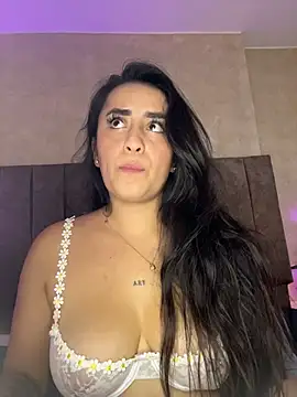 Antonella_Julieta webcam