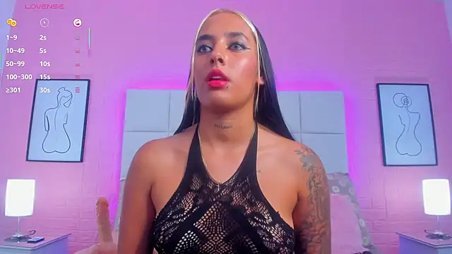 charlotte_kisss webcam