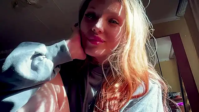 xXMelanieseXx webcam