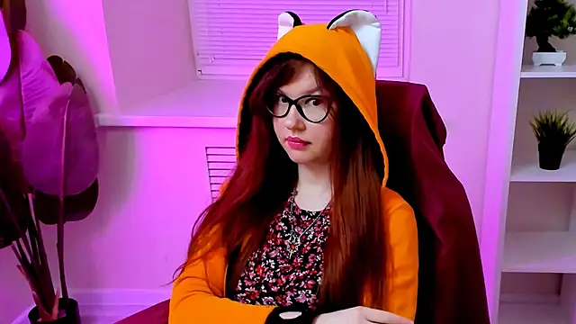CarolGiggly webcam
