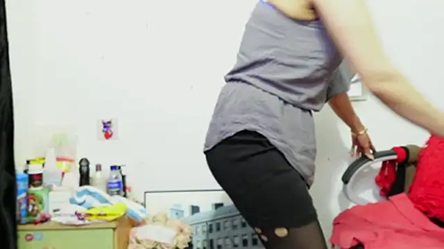 Aries_Mature webcam