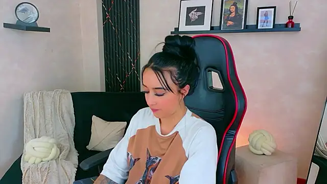 EmmyEvans1 webcam