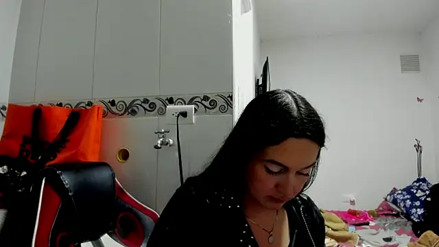 Sweet-Suck69 webcam