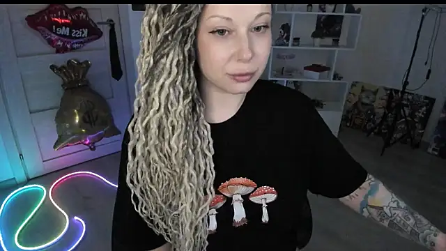 HoneySallyMoore live sex cam