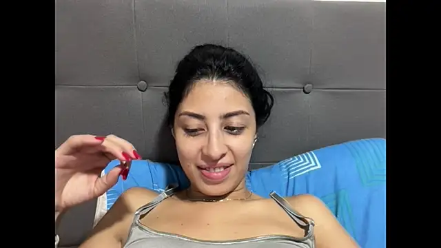 AbrilSantosxo webcam