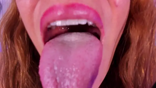 naughty_flower18 webcam
