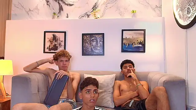 COUPLES_BOYS webcam