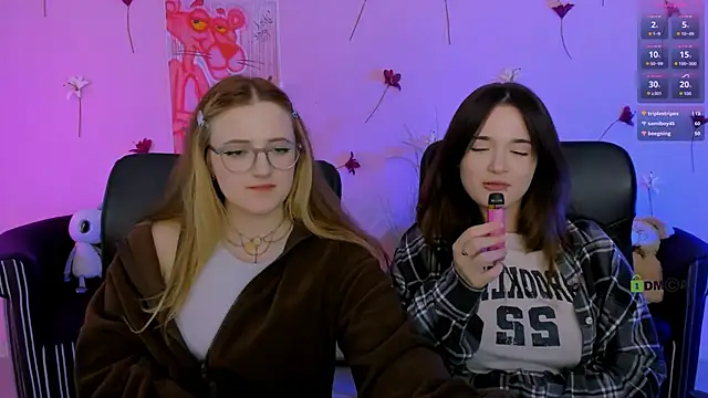 liana_kisses webcam