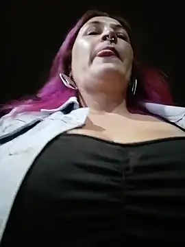 sophie_banger Live Webcam on Stripchat