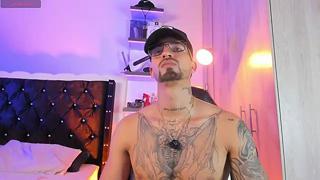 _Duriel Live Webcam on Stripchat