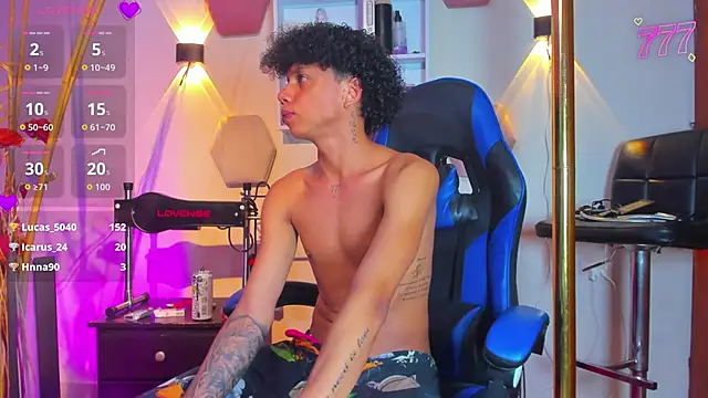 _taylor_black webcam