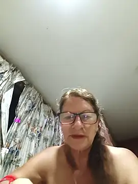 MaryeLunna webcam