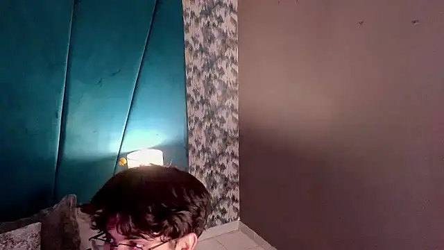 Aaron_Eze webcam