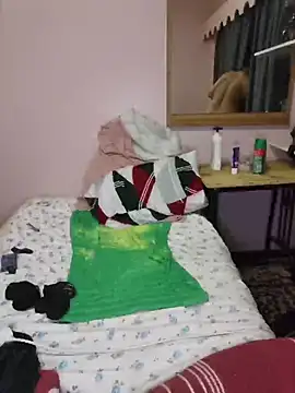 hornyCharlie69 webcam