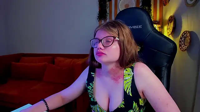 ChloeHalses webcam