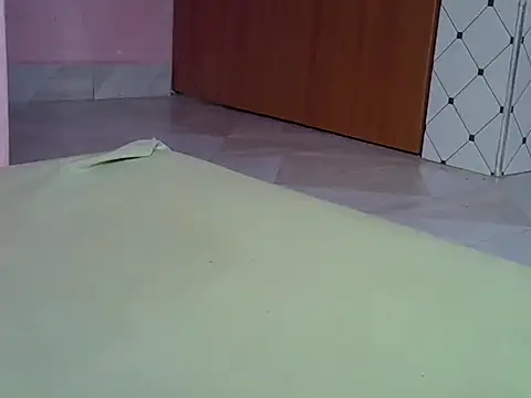 Sexy-creamyy webcam