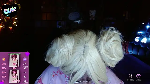 MidoriQuiinn live cam