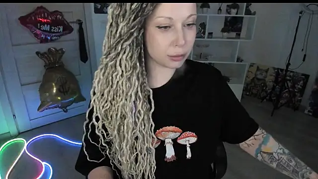 HoneySallyMoore webcam