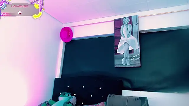 Kendall_hornyy webcam