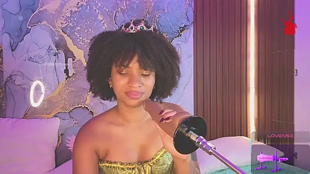 Lolalewis777 webcam