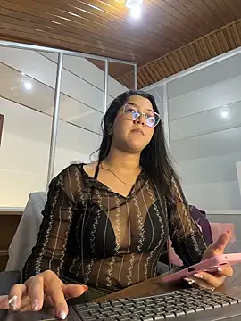 Chloe_Thomsoon_ webcam