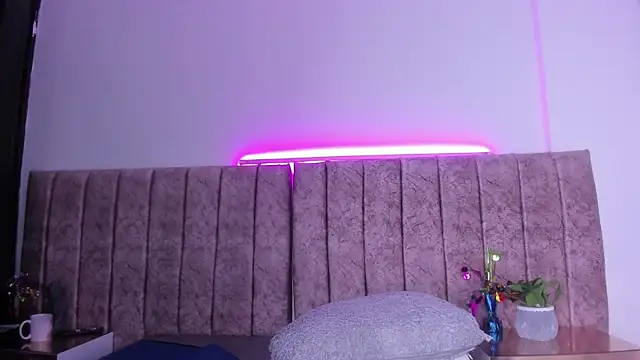 Dahlia_rossee webcam