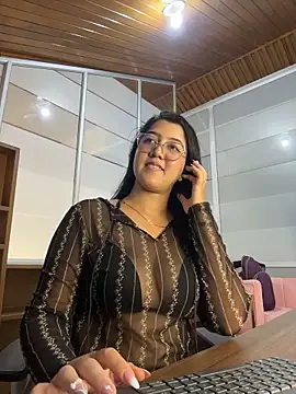 Chloe_Thomsoon_ webcam