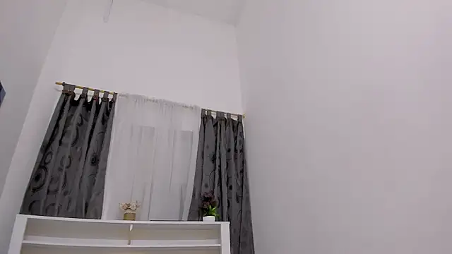 Mistt_Mia webcam