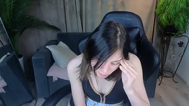 EllinEverly webcam