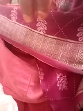 Menka_cut34 webcam