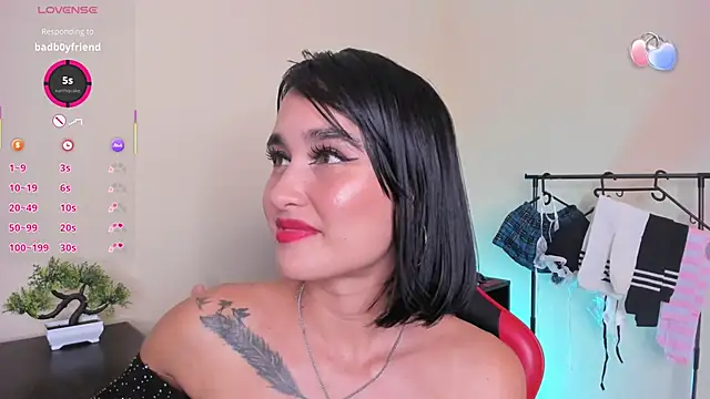 Doll_Jenn webcam