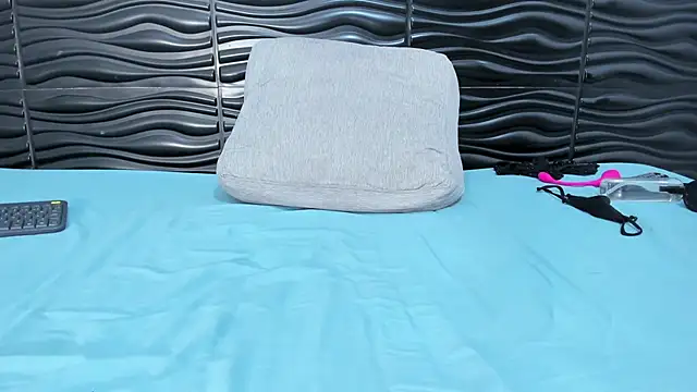 Melody_Megann webcam