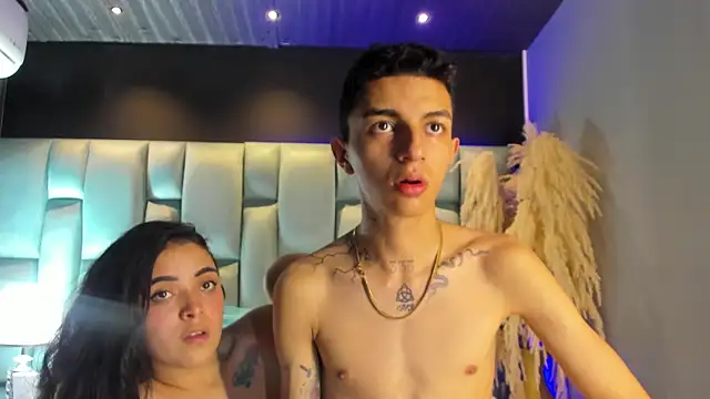 NickandAbby_ webcam