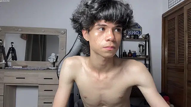 OopsAgain_ webcam