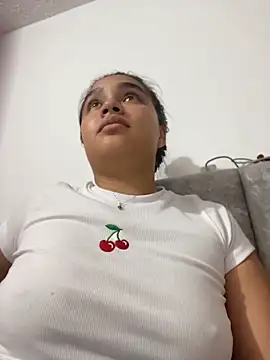 I_Samanthaa webcam