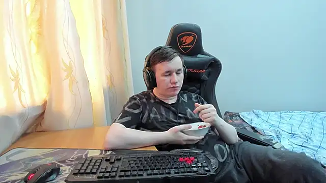 iliaskrislove webcam