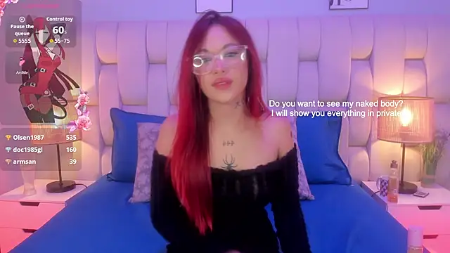 SkinnyFoxy webcam